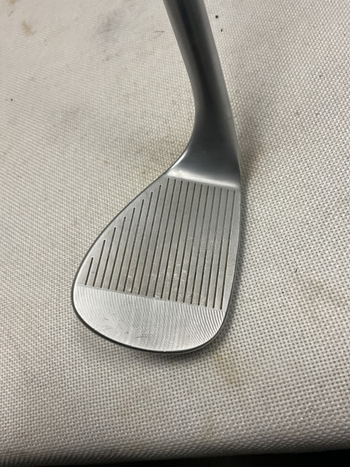 Vist Large View of Product Image Which is Used Cleveland RTX ZIP CORE 56.6 Golf Wedge Mens RH 56 Degree