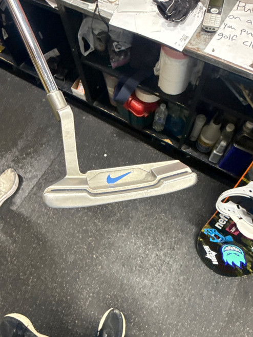 Vist Large View of Product Image Which is Used Nike METHOD ORIGIN B1 Mens Putter RH