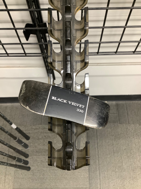 Vist Large View of Product Image Which is Used BLACK VELVET Mens Putter RH