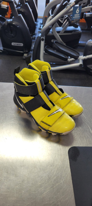 Vist Large View of Product Image Which is Used Nike 6 HIGHTOP BB/SB Cleats Yellow Senior 6