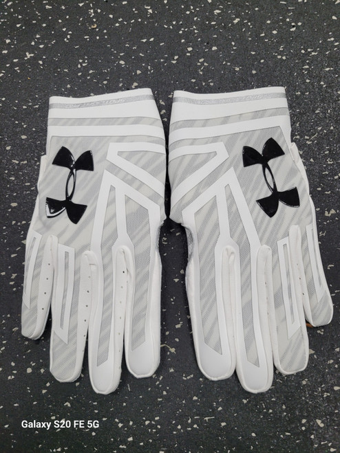 Vist Large View of Product Image Which is Used Under Armour SPOTLIGHT PRO FB Gloves White MD