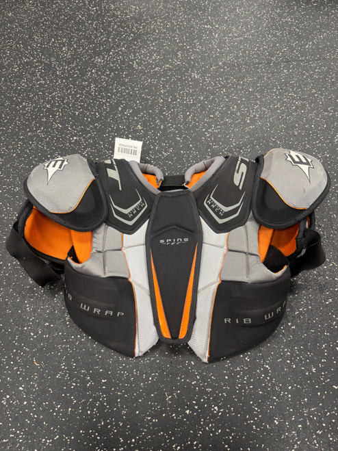 Vist Large View of Product Image Which is Used Easton ST 16 Senior Shoulder Pads SM