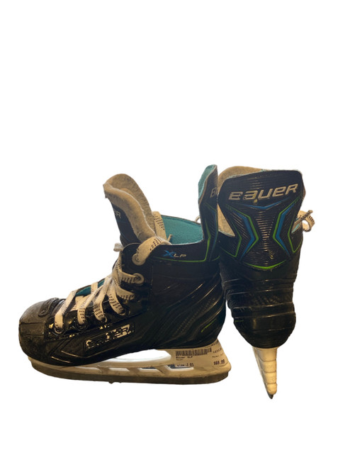 Vist Large View of Product Image Which is Used Bauer XLP Junior Hockey Skate Junior 01