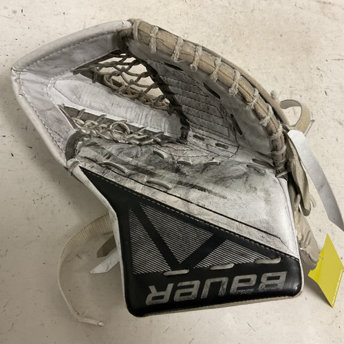 Vist Large View of Product Image Which is Used Bauer S150 Junior Goalie Catcher White