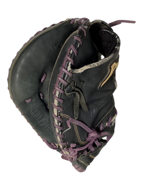 Vist Large View of Product Image Which is Used Mizuno GXC 50PB3 Baseball/Softball Catchers Right Hand Throw Black 34"