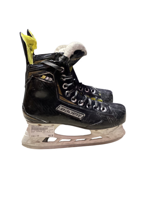 Vist Large View of Product Image Which is Used Bauer SUPREME S25 Junior Hockey Skate Junior 03