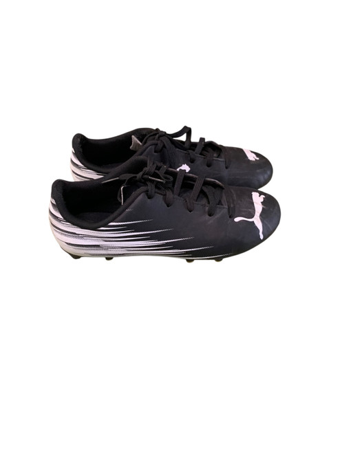 Vist Large View of Product Image Which is Used Puma Soccer Cleats Black Junior 03