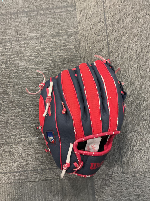 Vist Large View of Product Image Which is Used Wilson T-BALL GLOVE BB/SB Glove RH Throw Red 9"