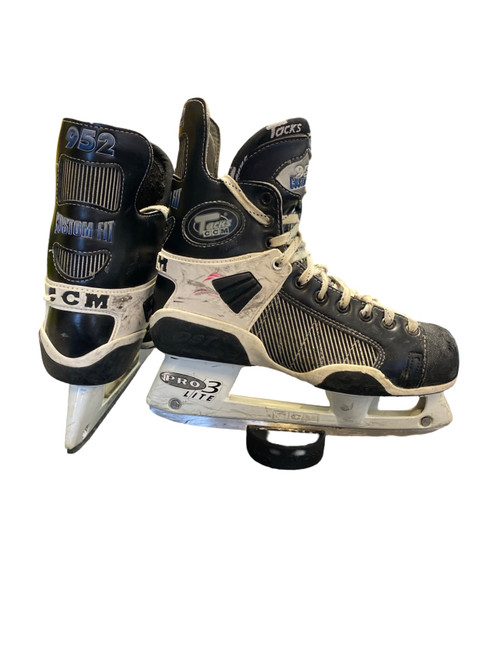 Vist Large View of Product Image Which is Used CCM TACKS 952 Senior Hockey Skate Senior 7