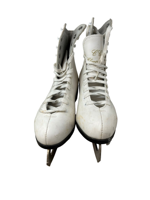 Vist Large View of Product Image Which is Used CCM CHAMPION DELUXE WomensFigure Skate White Senior 8