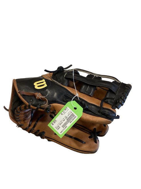 Vist Large View of Product Image Which is Used Wilson A2K PRO STOCK SELECT 1799 BB/SB Glove RH Throw Brown 13"