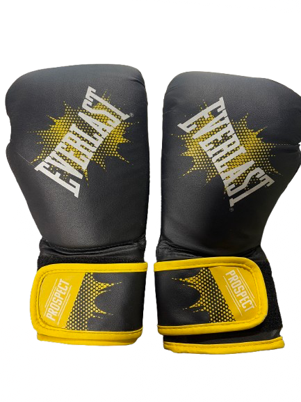 Vist Large View of Product Image Which is Used Everlast Boxing Gloves Black And Gold SM