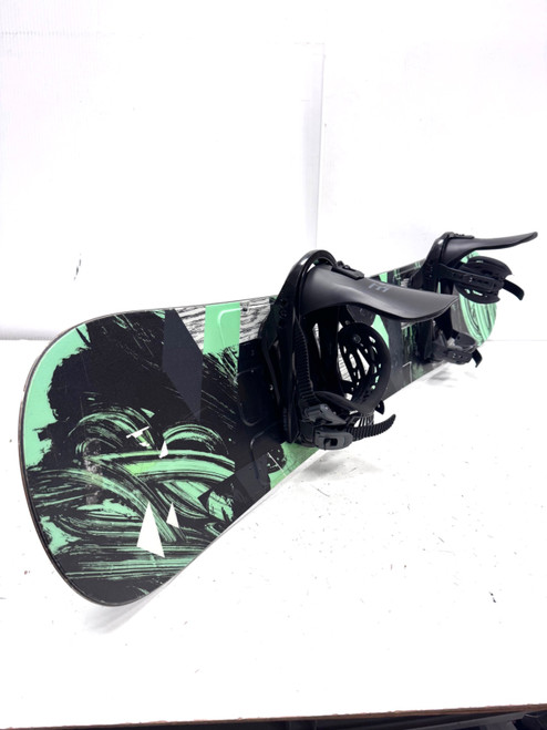 Vist Large View of Product Image Which is Used Burton 155CM WIDE NEW MATRIX BND FITS9-12 Mens Board/Bindings Green 155 cm