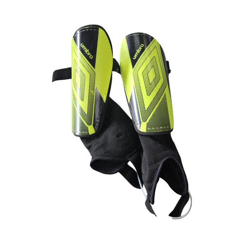 Vist Large View of Product Image Which is Used Umbro SOCCER SHIN GUARDS SZMD Soccer Shin Guards Junior Optic Yellow MD