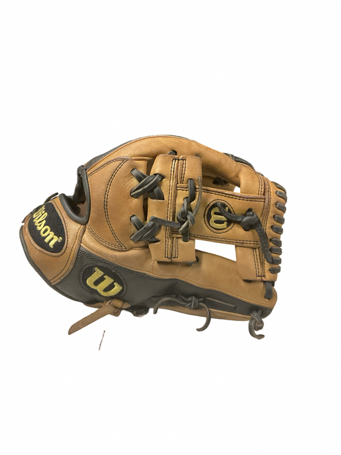 Vist Large View of Product Image Which is Used Wilson A2000 BB/SB Glove RH Throw Black 11 3/4"