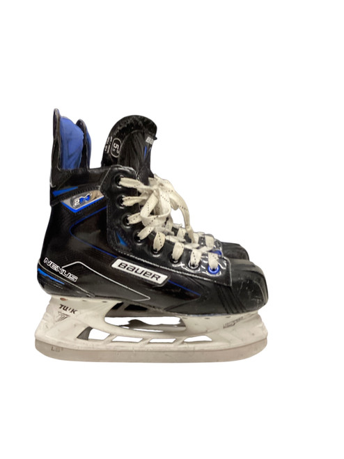 Vist Large View of Product Image Which is Used Bauer NEXUS 2N Intermediate Hockey Skate Intermediate 5.5