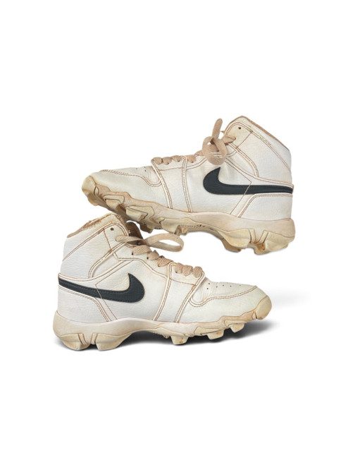 Vist Large View of Product Image Which is Used Nike AIR JORDAN MOLDS BB/SB Cleats White Junior 03.5