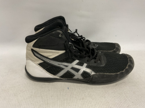 Vist Large View of Product Image Which is Used Asics Wrestling Shoes Black Senior 10.5
