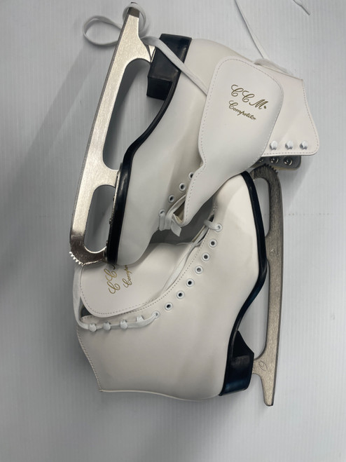 Vist Large View of Product Image Which is Used CCM COMPETITOR WomensFigure Skate White Senior 10