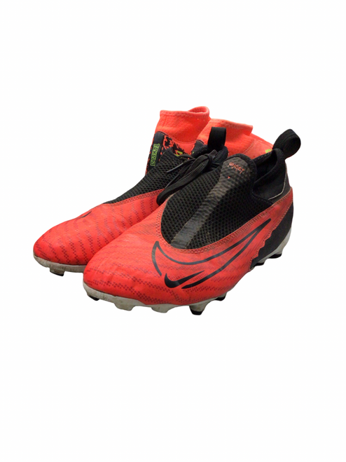 Vist Large View of Product Image Which is Used Nike Soccer Cleats Red Junior 03
