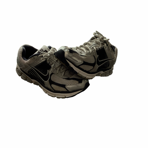 Vist Large View of Product Image Which is Used Nike VOMERO Running/X-Train Shoes W White And Black Senior 8
