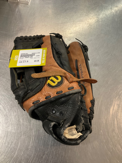 Vist Large View of Product Image Which is Used Wilson A0500 A135 BB/SB Glove RH Throw Brown 13 1/2"