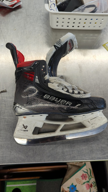 Vist Large View of Product Image Which is Used Bauer VAPOR X5 PRO SKATES Senior Hockey Skate Senior 7.5
