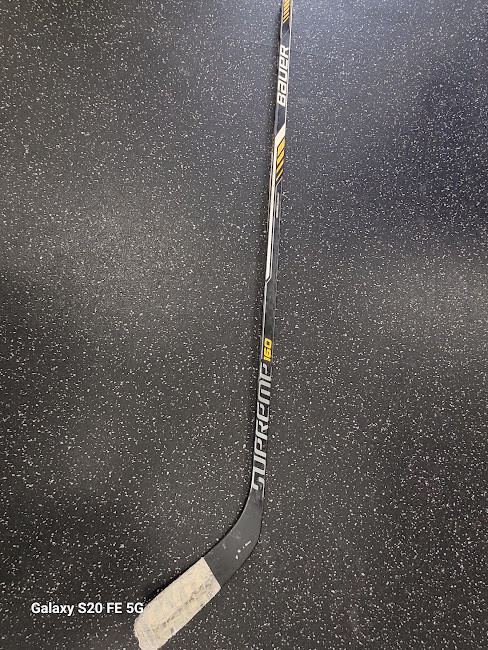 Vist Large View of Product Image Which is Used Bauer SUPREME 160 Inter One Piece Right 67 Flex