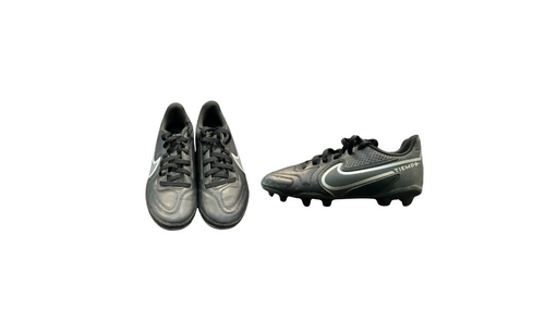 Vist Large View of Product Image Which is Used Nike TIEMPO Soccer Cleats Black Junior 01