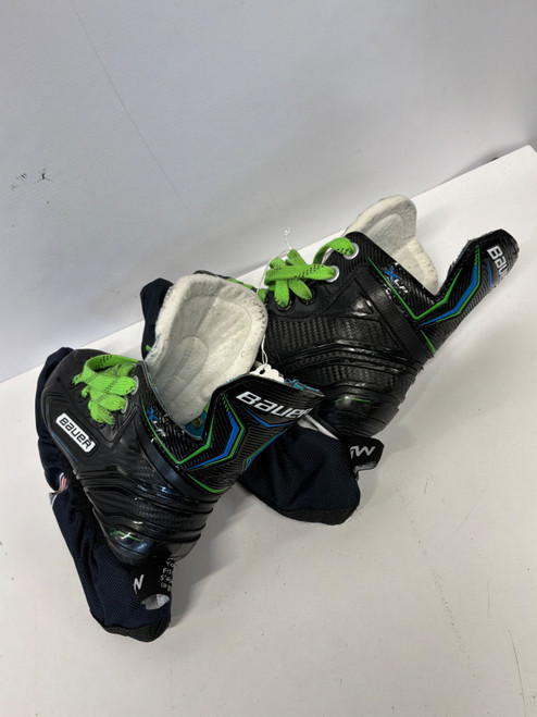 Vist Large View of Product Image Which is Used Bauer SUPREME 1000 Youth Hockey Skate Youth 11.0