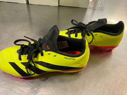 Vist Large View of Product Image Which is Used Adidas PREDATOR Soccer Cleats Yellow Junior 02.5