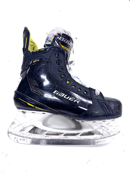 Vist Large View of Product Image Which is Used Bauer M4 FIT 3 Intermediate Hockey Skate Intermediate 5.0