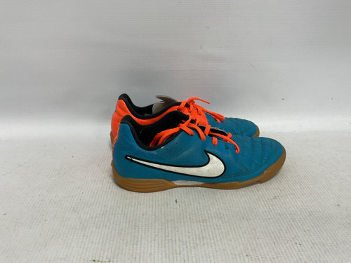 Vist Large View of Product Image Which is Used Nike TIEMPO Soccer Indoor Shoes Royal Blue Junior 03