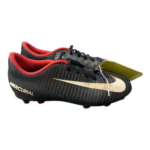 Vist Large View of Product Image Which is Used Nike Soccer Cleats Black Senior 5.5