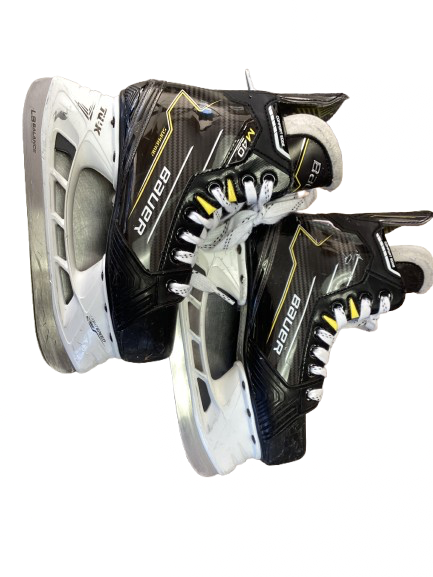 Vist Large View of Product Image Which is Used Bauer SUPREME M4 Junior Hockey Skate Junior 02