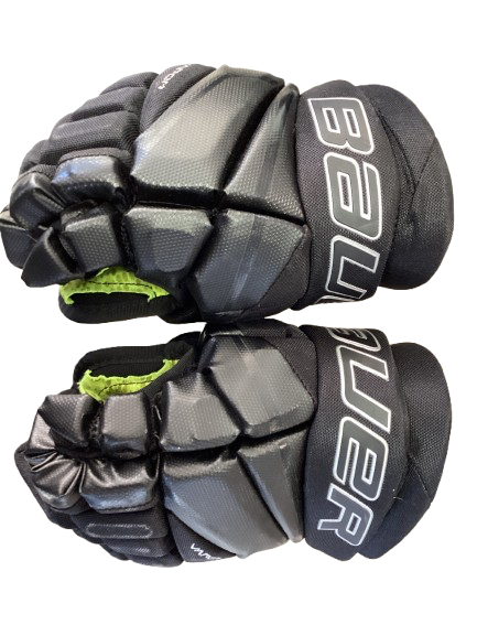 Vist Large View of Product Image Which is Used Bauer VAPOR 3X GLOVES Youth Gloves Black 10"
