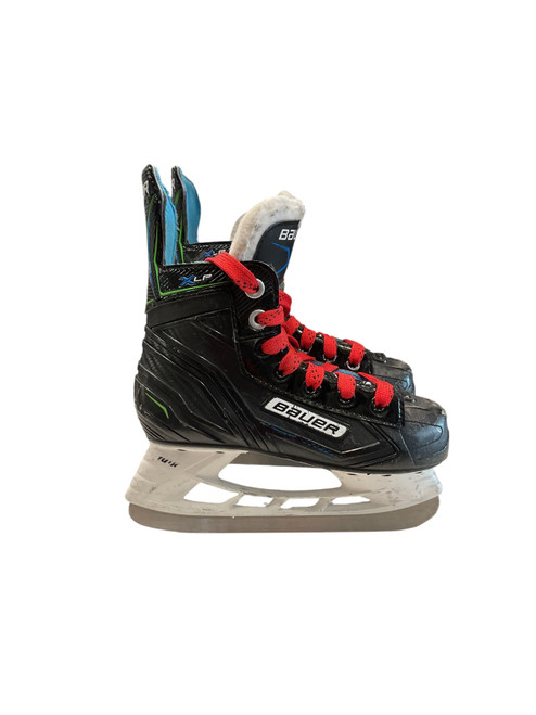 Vist Large View of Product Image Which is Used Bauer XLP SZ Y 12 Youth Hockey Skate Youth 12.0