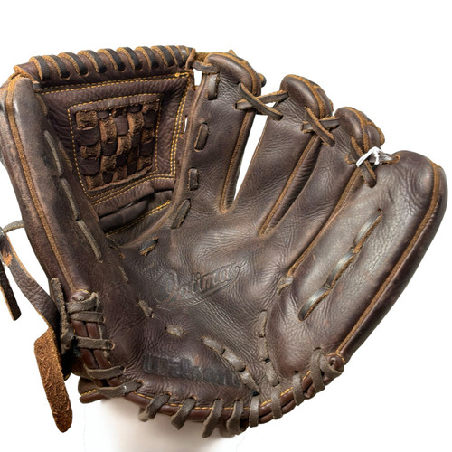 Vist Large View of Product Image Which is Used Wilson A800 BB/SB Glove RH Throw Brown 12"
