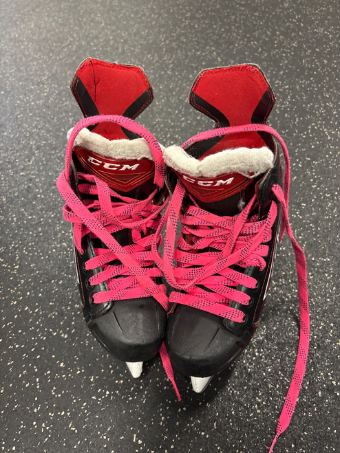 Vist Large View of Product Image Which is Used CCM JETSPEED SHOCK Junior Hockey Skate Junior 03