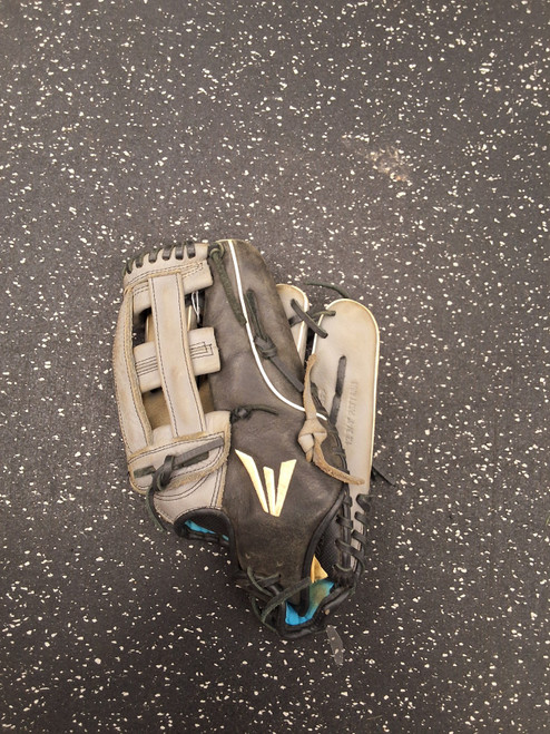 Vist Large View of Product Image Which is Used Easton SLATE BB/SB Glove RH Throw Grey 12 3/4"