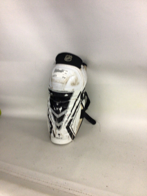 Vist Large View of Product Image Which is Used CCM LTP Intermediate Shin Guards White 10"