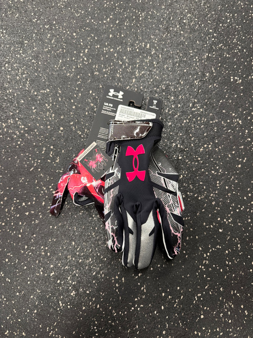 Vist Large View of Product Image Which is Used Under Armour F8 GLOVES NEW FB Gloves Black And Pink MD