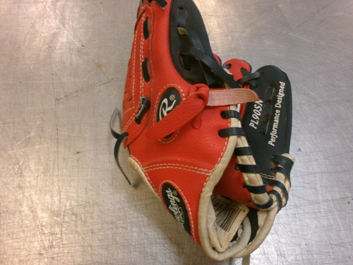 Vist Large View of Product Image Which is Used Rawlings PLAYER SERIES BB/SB Glove RH Throw Red 9"