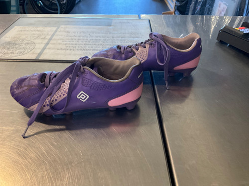 Vist Large View of Product Image Which is Used Dream Pairs Soccer Cleats Purple Junior 02