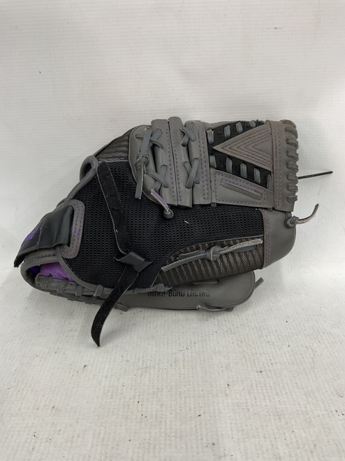 Vist Large View of Product Image Which is Used Franklin FASTPITCH PRO SERIES RH Throw Fastpitch Gloves Black 11"
