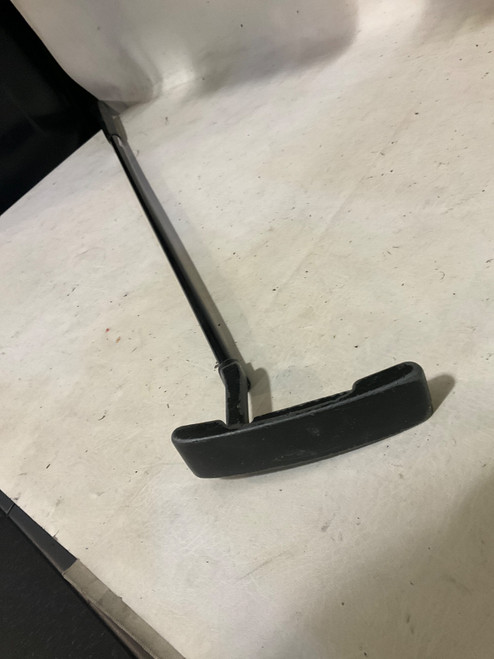 Vist Large View of Product Image Which is Used ALL BLACK PUTTER Mens Putter RH