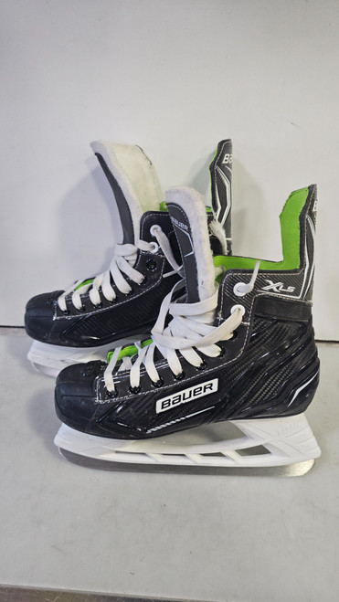 Vist Large View of Product Image Which is Used Bauer XLS Junior Hockey Skate Junior 06