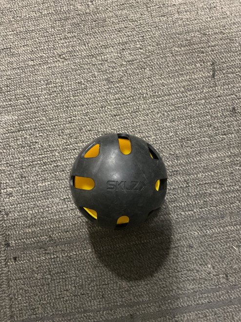 Vist Large View of Product Image Which is Used SKLZ IMPACT PRACTICE BALL BB/SB Training Aid