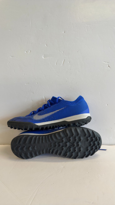 Vist Large View of Product Image Which is Used Nike Soccer Turf Shoes None Senior 8