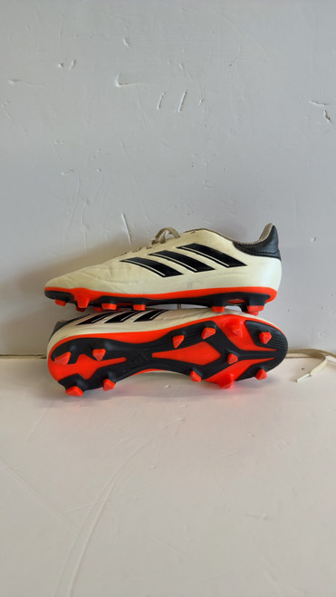 Vist Large View of Product Image Which is Used Adidas Soccer Cleats None Junior 06